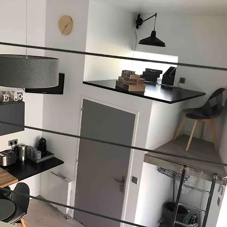 Apartment Moderne A Ferrand - 35 M² + Parking Gratuit